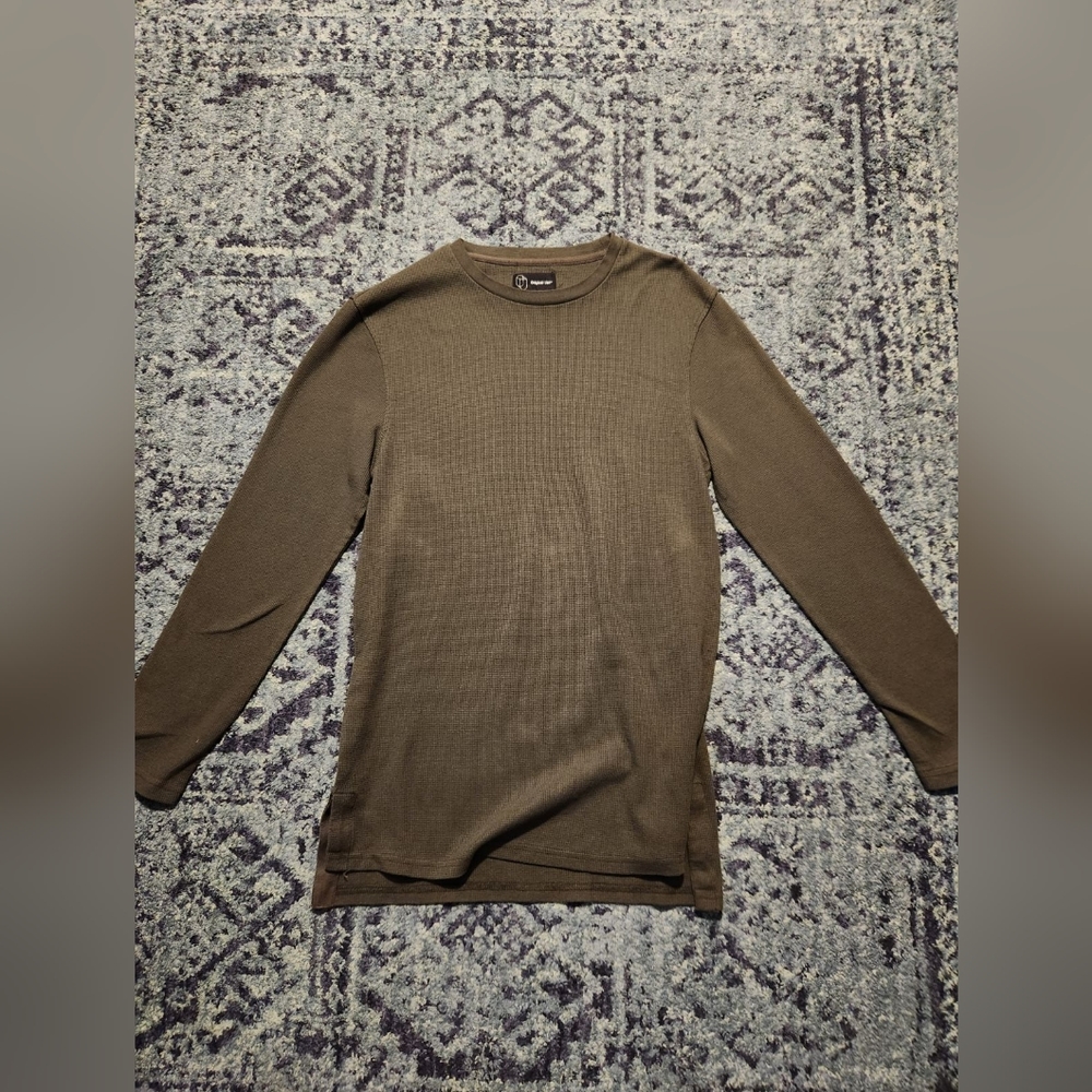 Long sleeve men's shirt